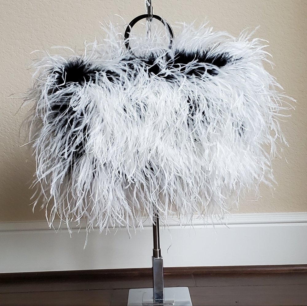 BLK/WHT Ostrich Feather Bag
